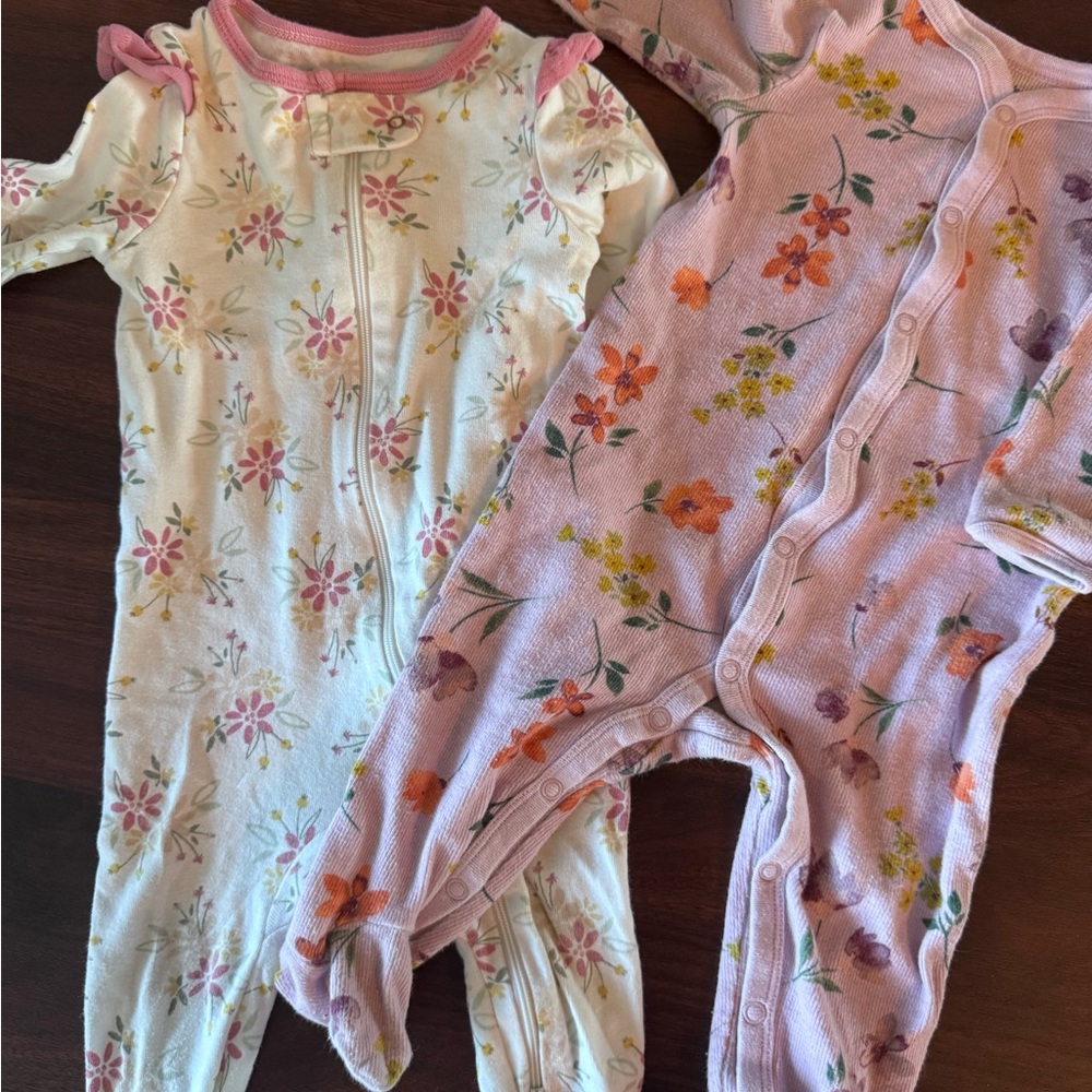 Carter's Pink and White Baby Onesie sleepers